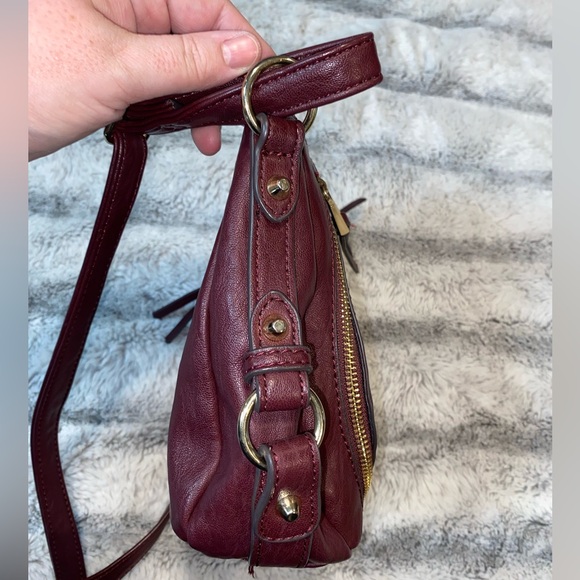 Multi-Zipper Crossbody purse - Picture 6 of 7